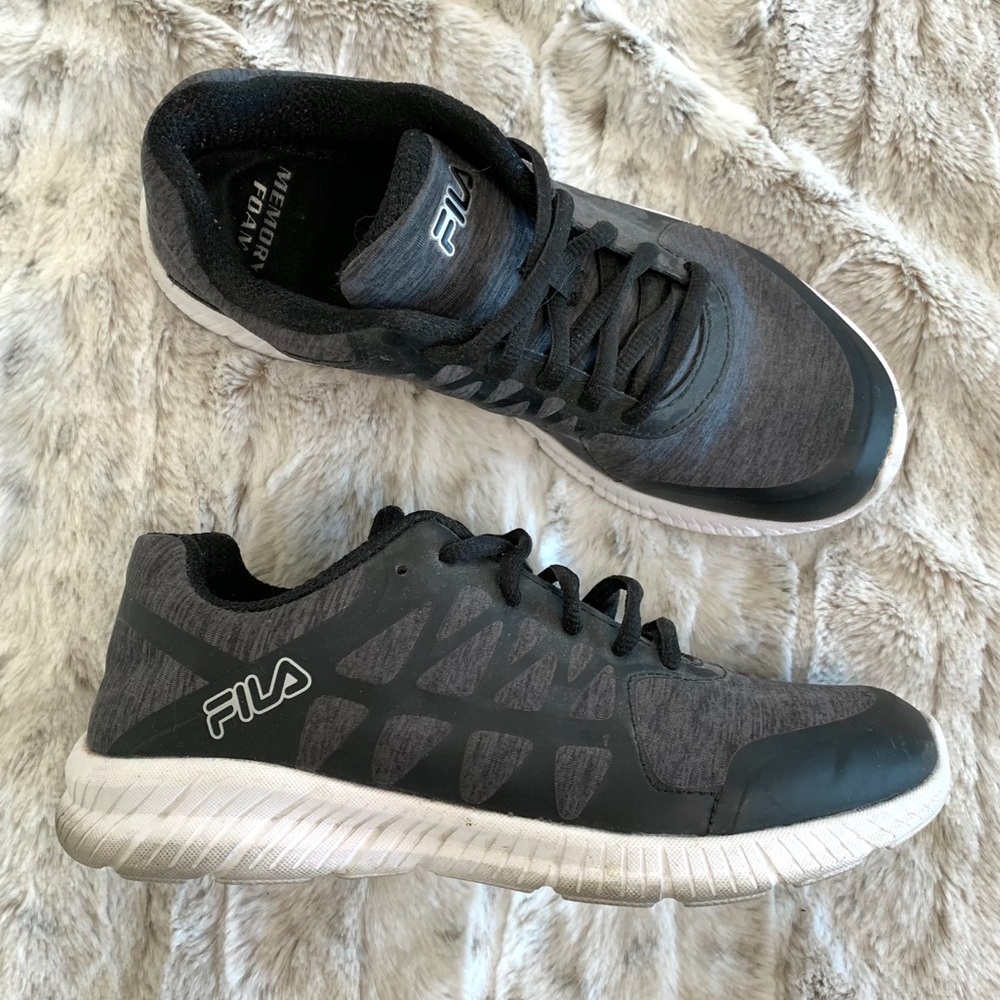 Fila Black Memory Foam Finity Running Shoes - image 1